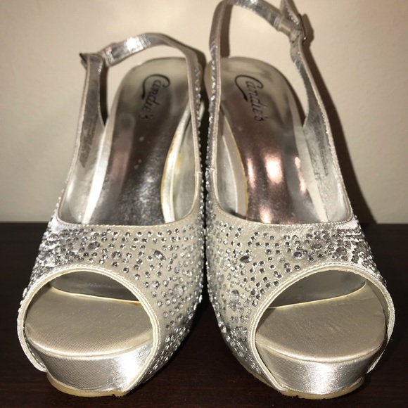 New Candie’s silver satin rhinestone sling back - Picture 2 of 3